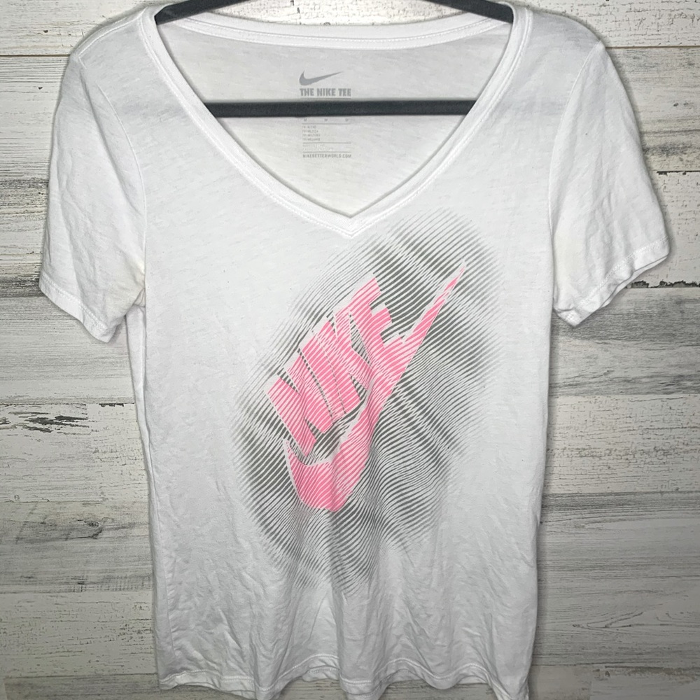 Nike tee